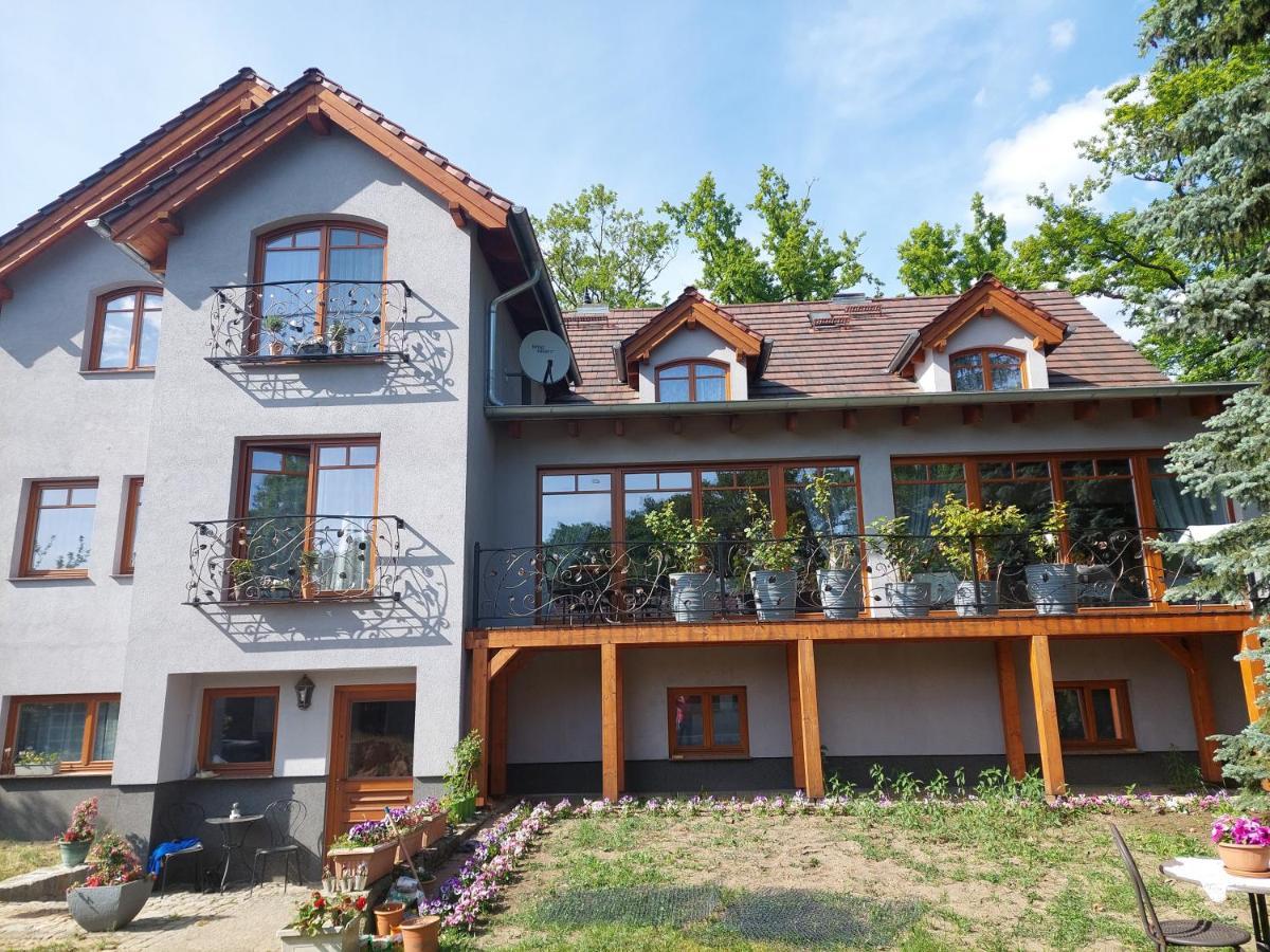 Hotel La Brigitte Et Bernd Hennigsdorf Esterno foto